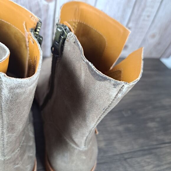 Kork-Ease Kennedy Suede Leather Zipper Boot Women's Sz 7 M Distressed Taupe(VGC) - Picture 9 of 9